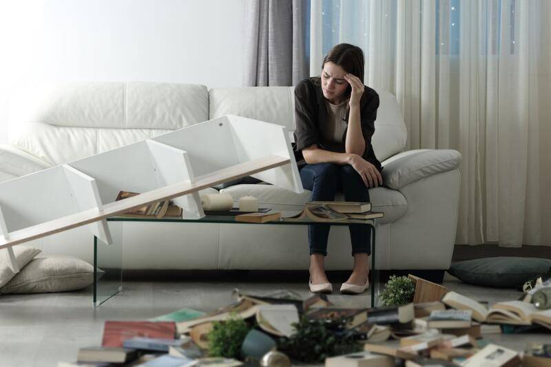 après un vol d'appartement dans la nuit